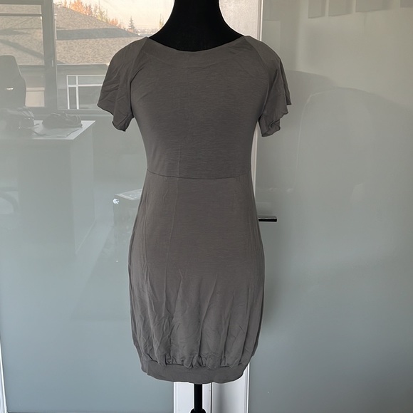 Wilfred gray dress/tunic purchased at Aritzia size medium. - Picture 6 of 10